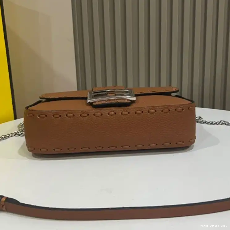 Affordable Mini Leather Romano Brown In Bag Cuoio Baguette Selleria Fendi 0405